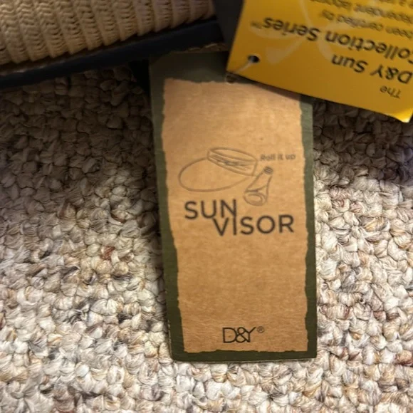 D&Y Sun Collection roll up sun visor - Picture 4 of 5